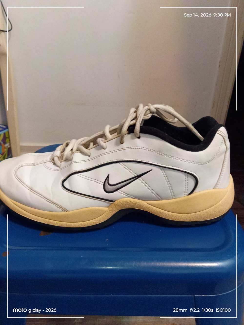 Nike Men’s Golf Shoes White Black Athletic Trainer with Cream Midsole